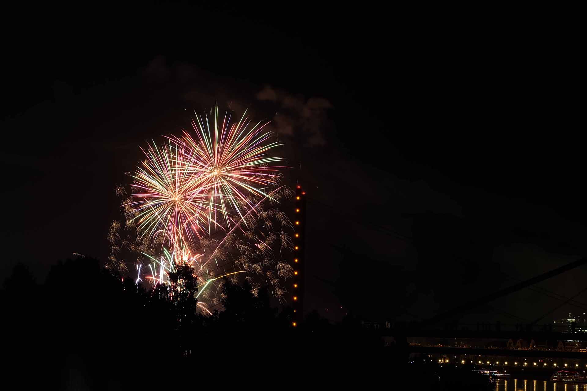 Feuerwerk Rheinkirmes 11