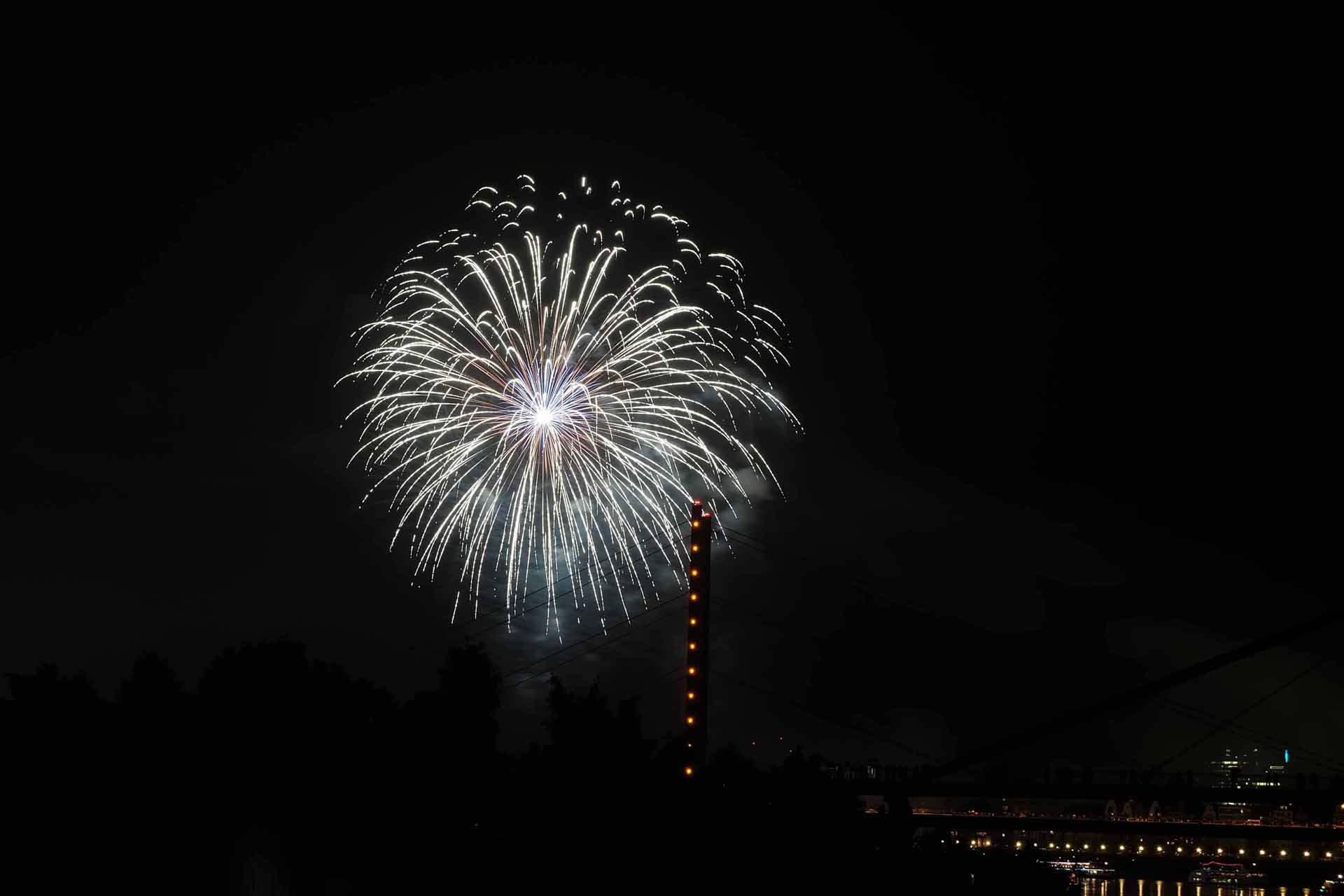 Feuerwerk Rheinkirmes 14