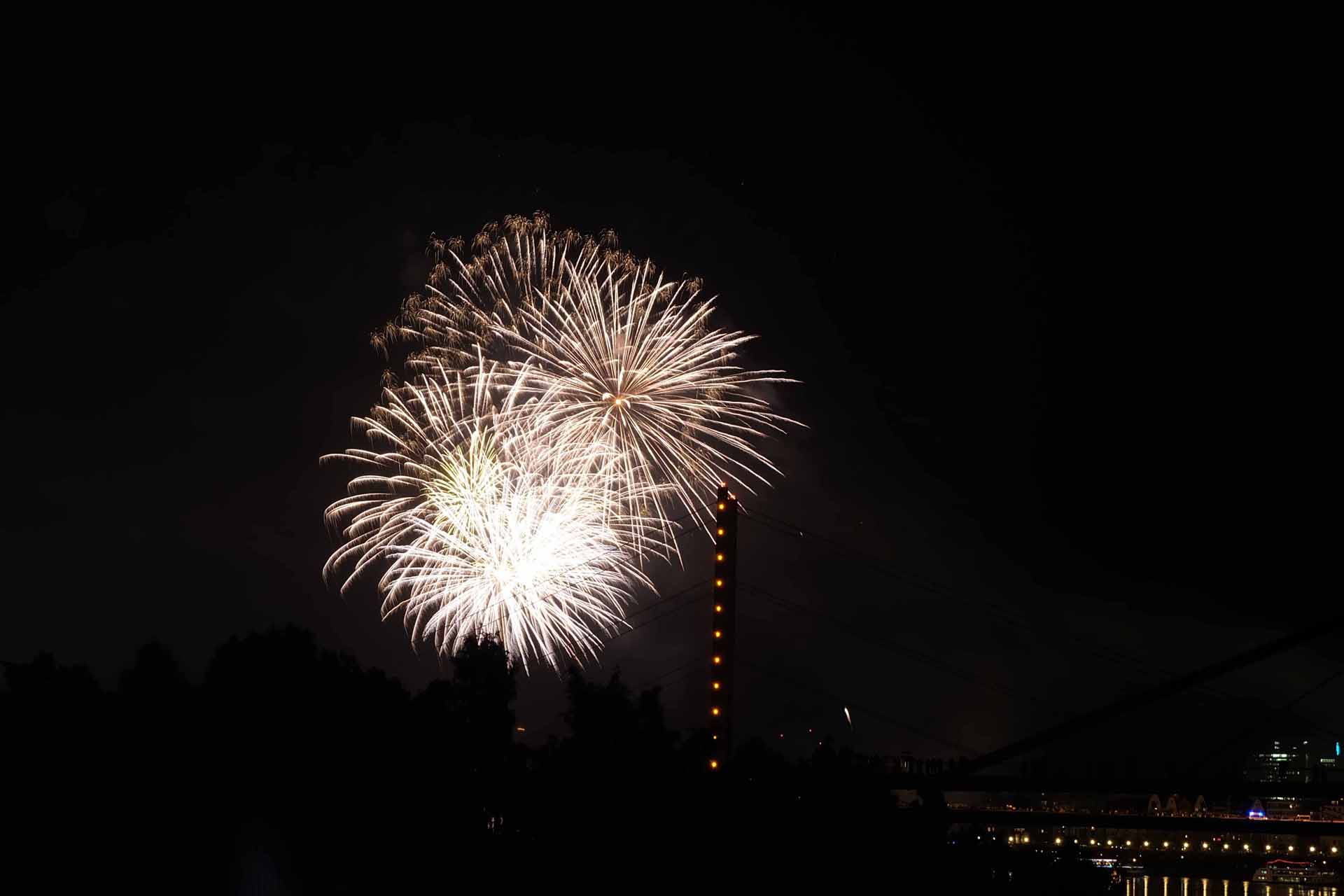 Feuerwerk Rheinkirmes 20