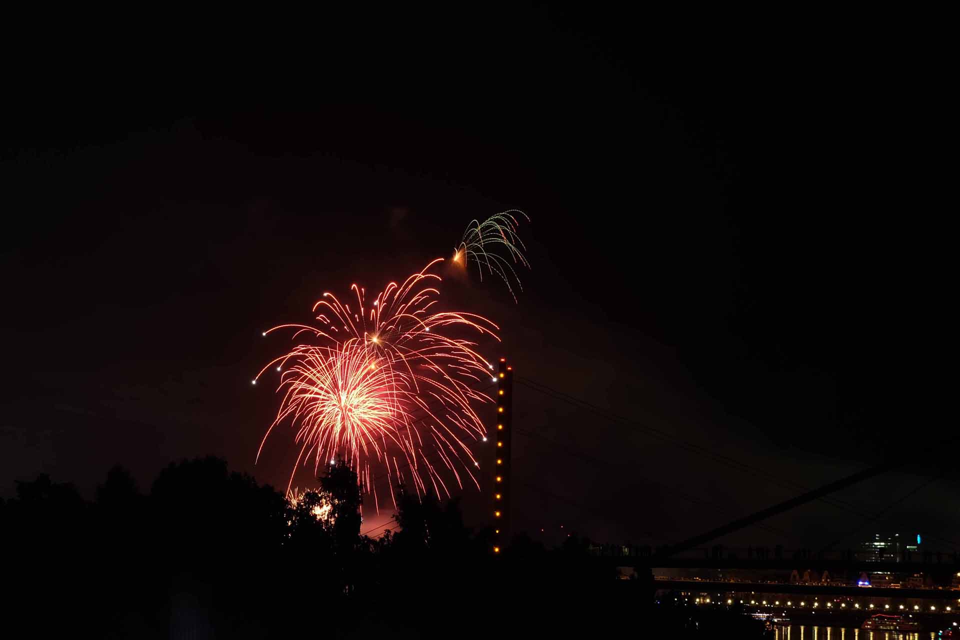 Feuerwerk Rheinkirmes 22