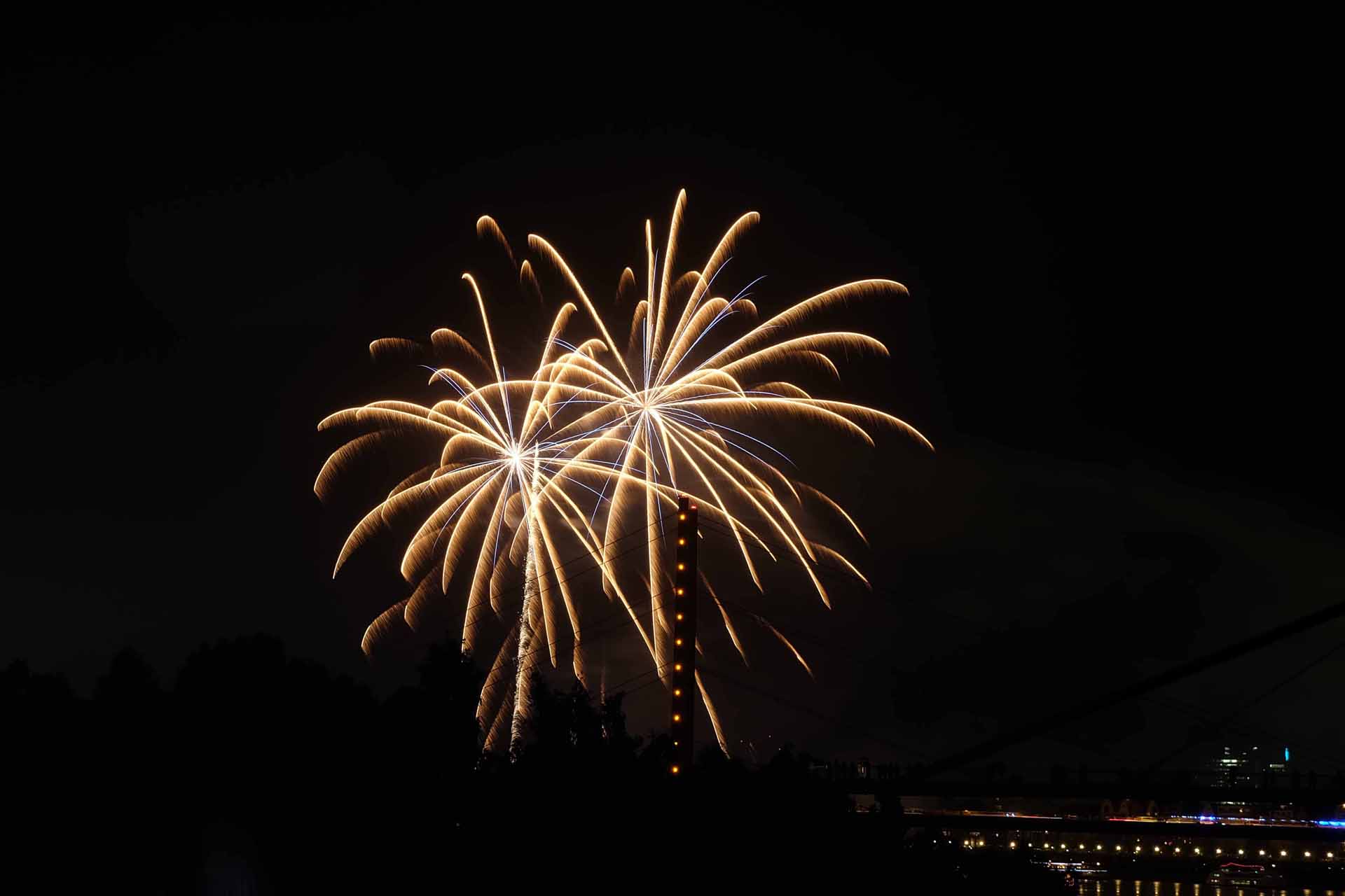 Feuerwerk Rheinkirmes 38