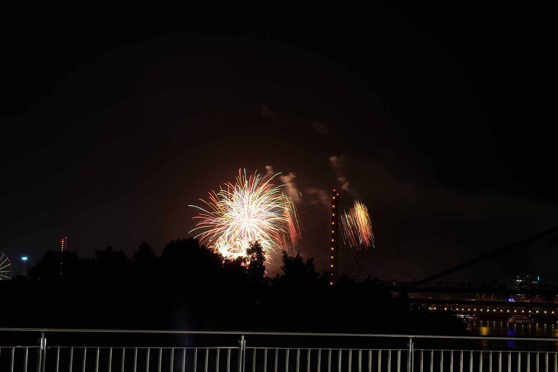 Feuerwerk Rheinkirmes 42