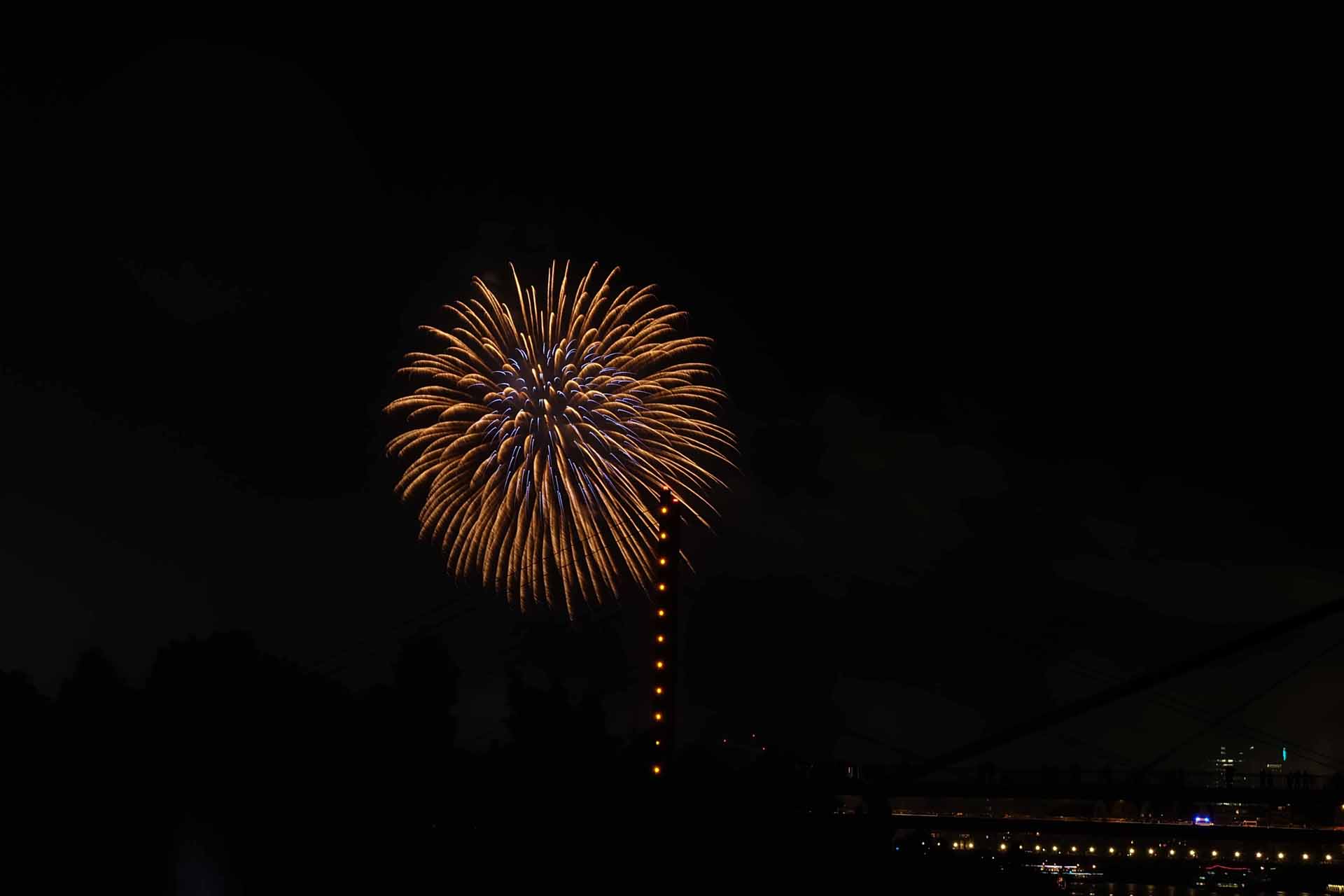Feuerwerk Rheinkirmes 50
