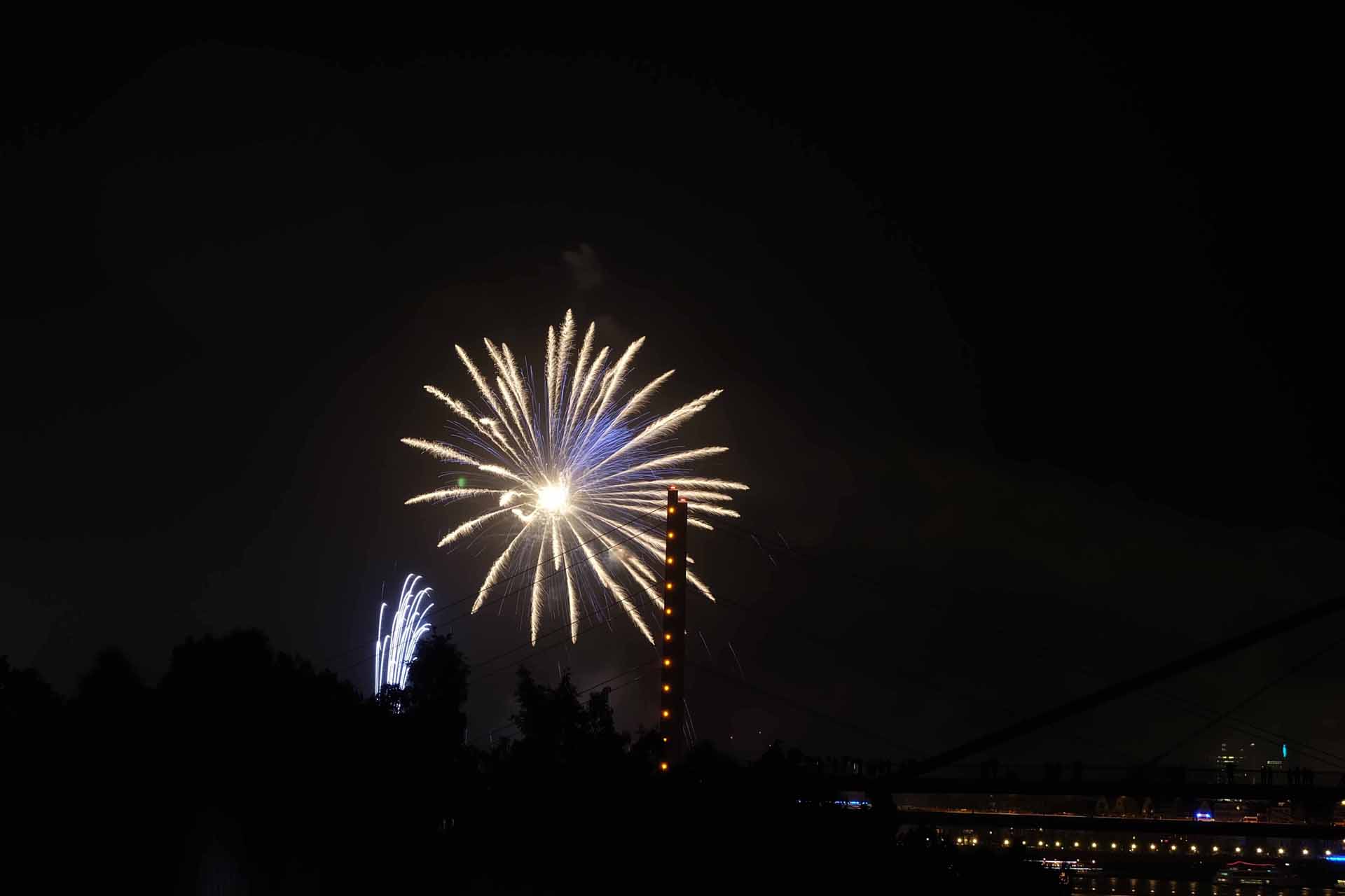 Feuerwerk Rheinkirmes 52