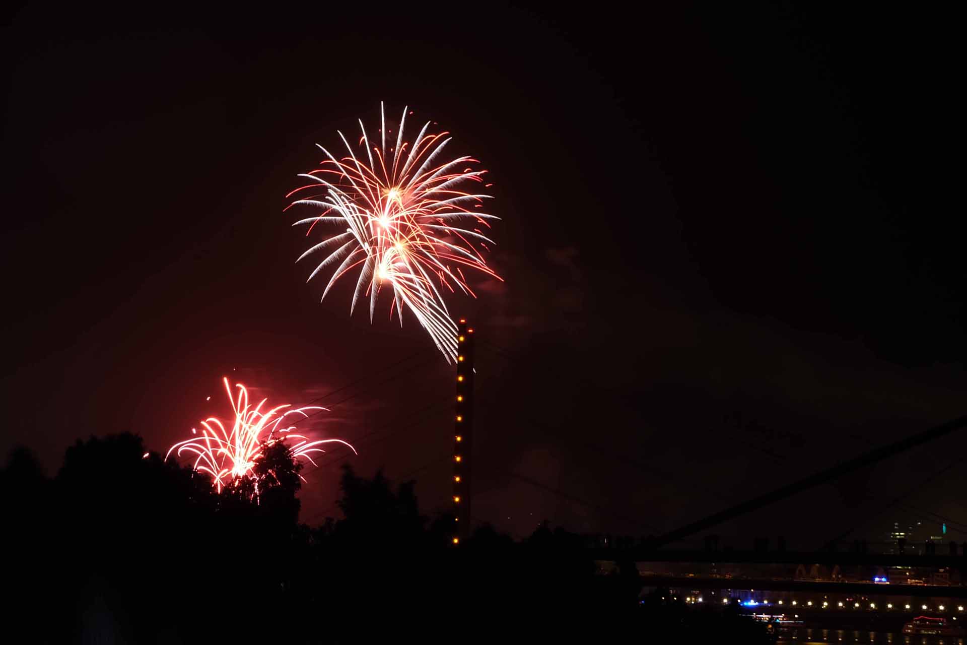 Feuerwerk Rheinkirmes 53