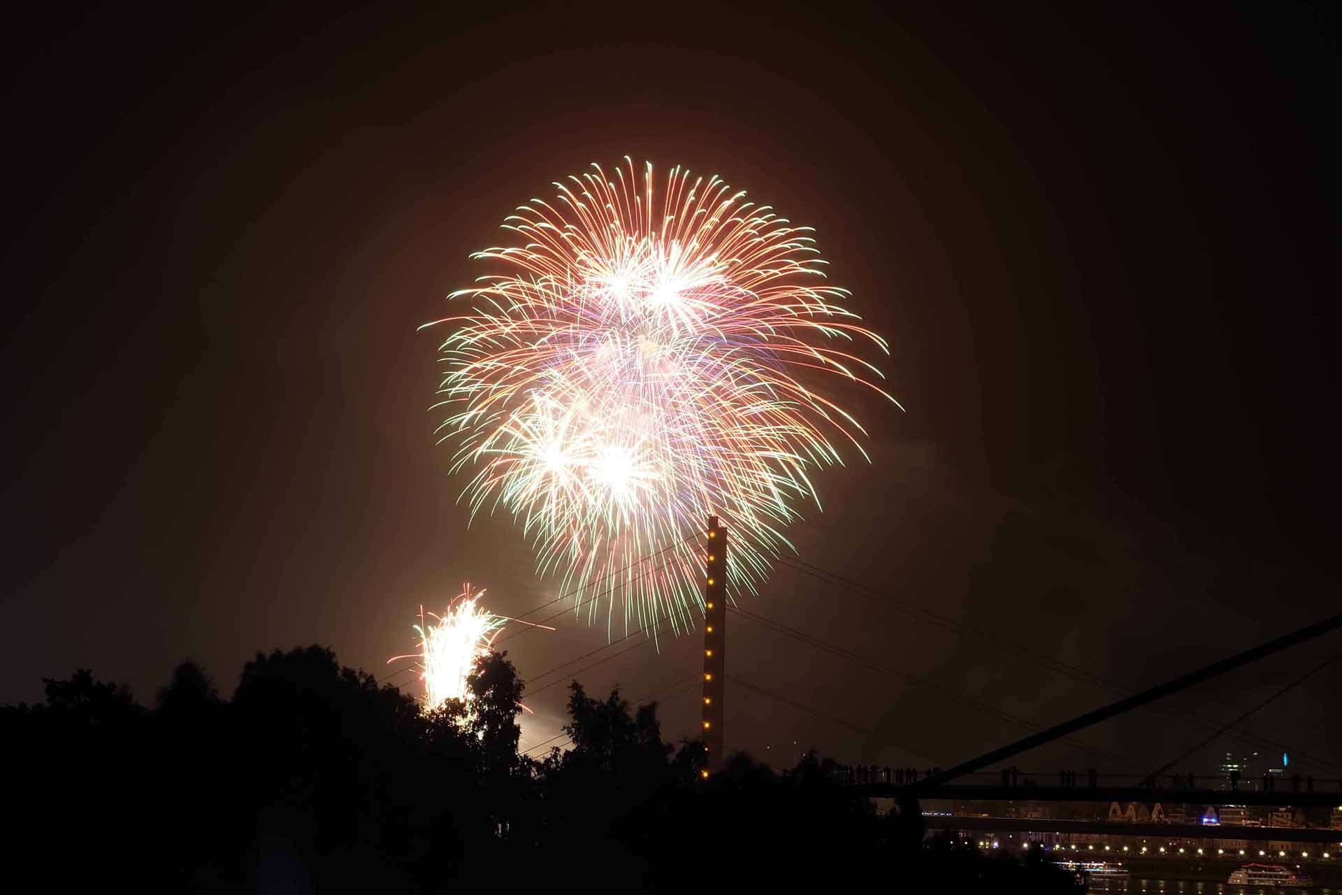 Feuerwerk Rheinkirmes 57