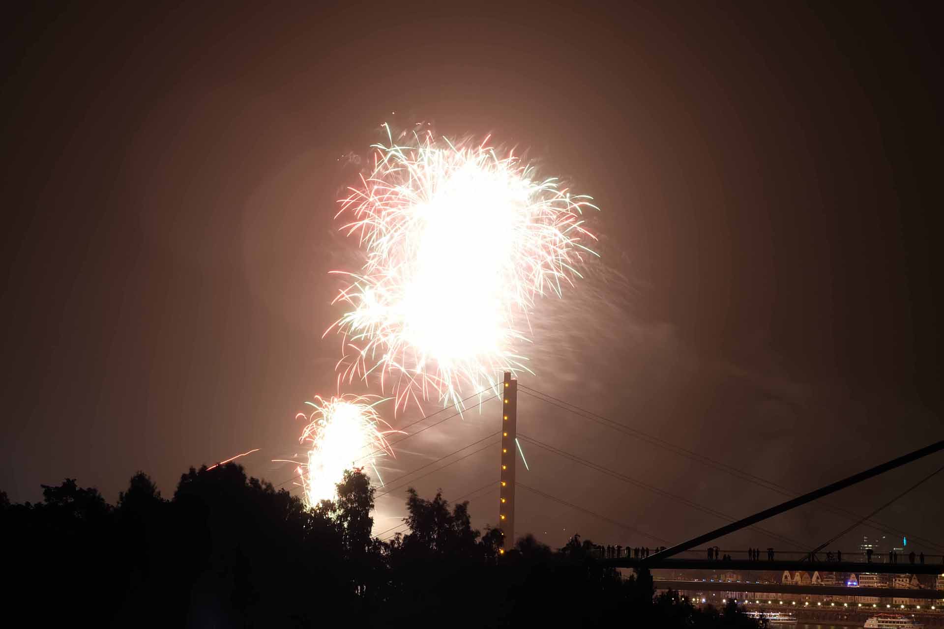 Feuerwerk Rheinkirmes 58