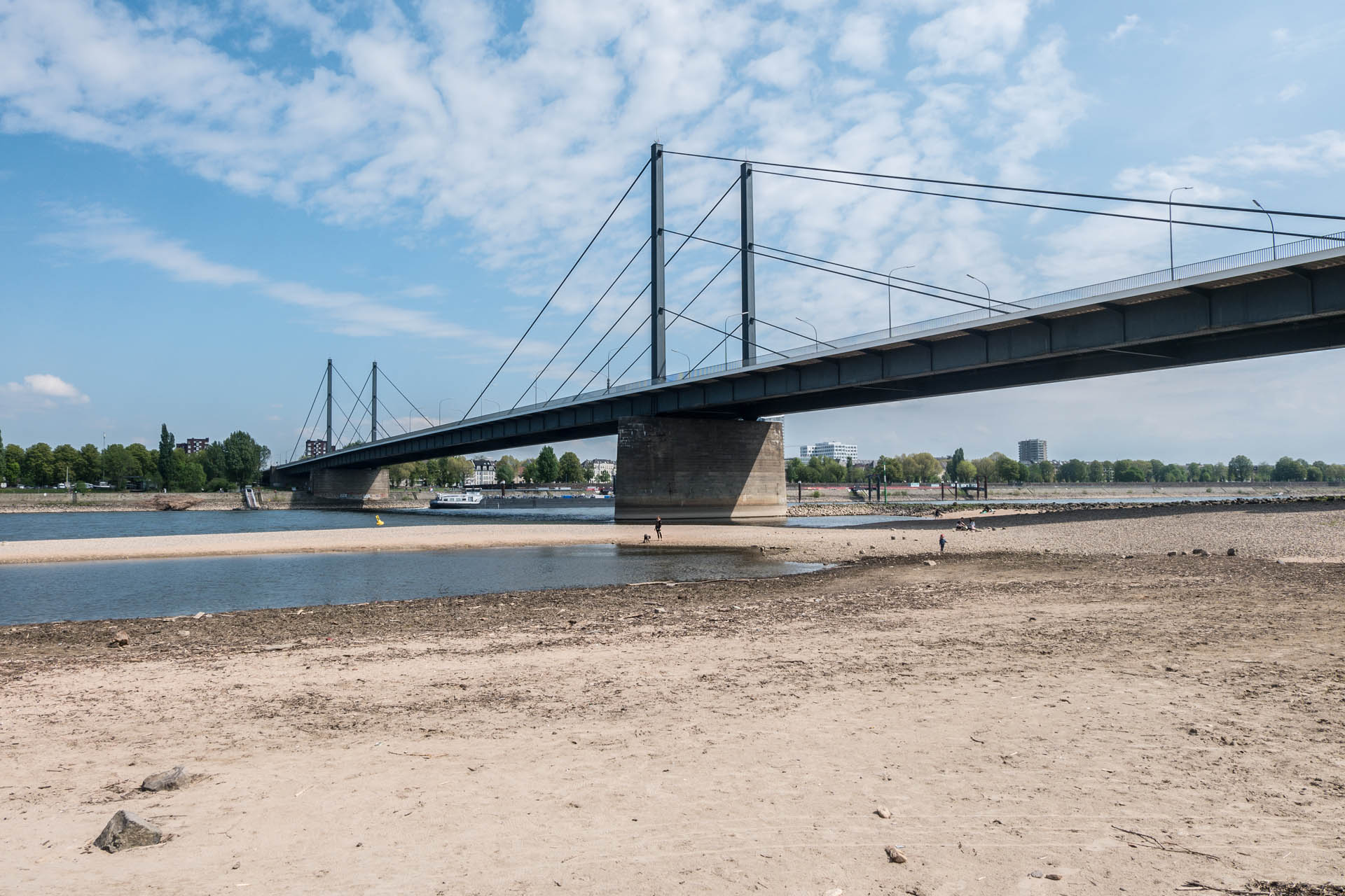 Theodor-Heuss-Brücke