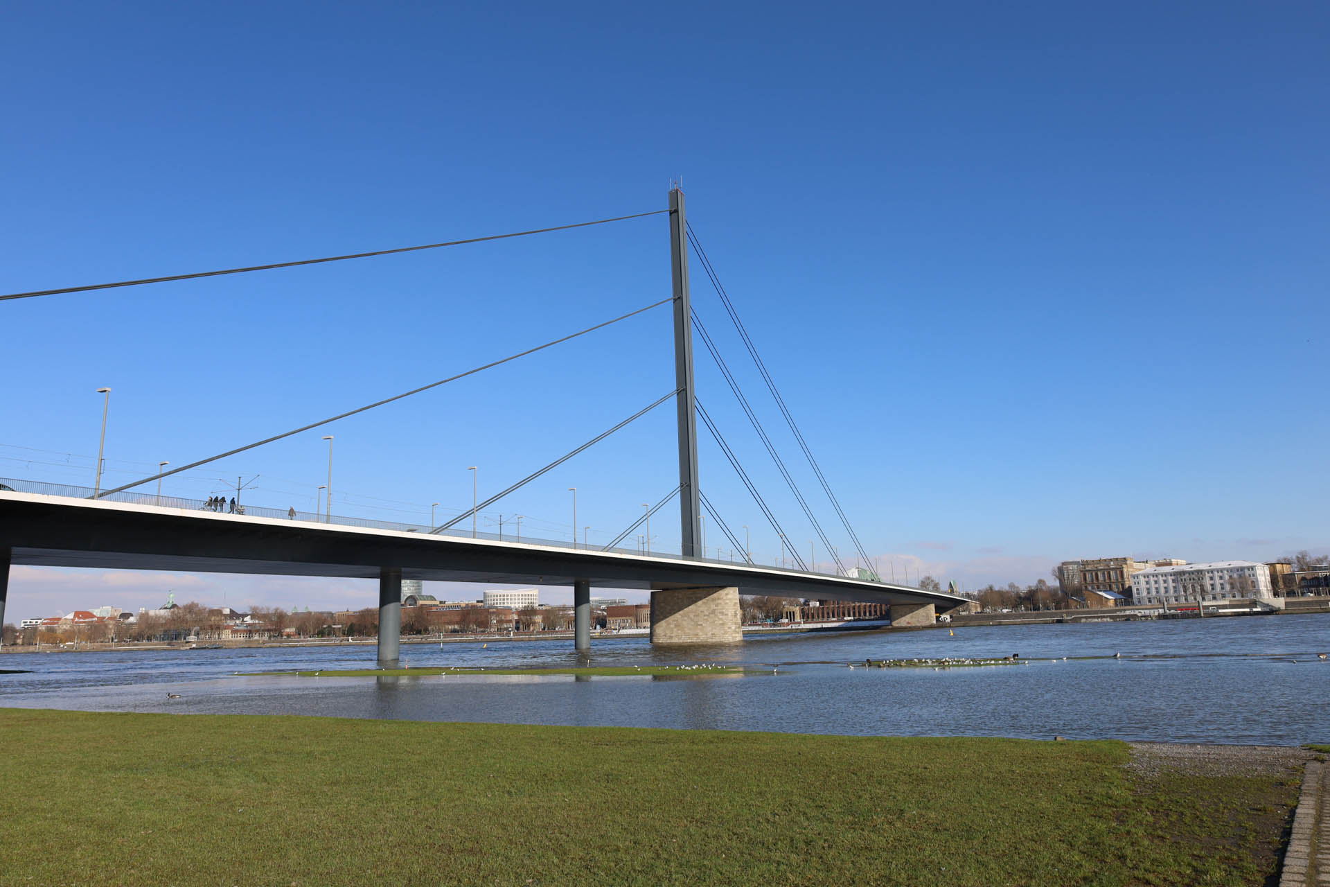 Oberkasseler Brücke